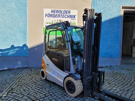 Elektro 4 Rad 2013 Still RX60-30 (1)