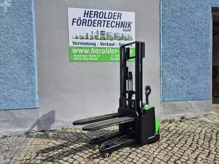 Hochhubwagen 2026  Cesab S212L (3)