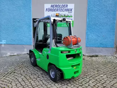 Chariots élévateurs GPL 2023  Cesab M325H-GV (2)