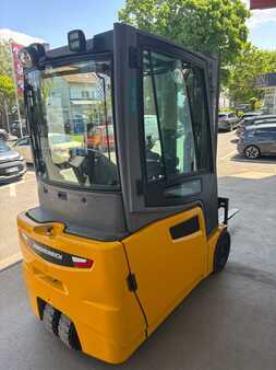 Carrelli elettrici 3 ruote 2015  Jungheinrich EFG 216 (4)