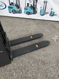 Ruční vysokozdvižný vozík 2025 Baoli KBS 12 (3)