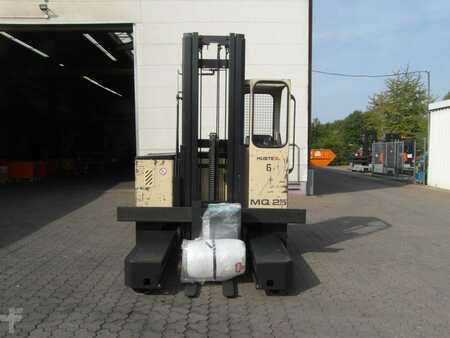 Carretilla de 4 vías 2004 HUBTEX MQ 25 AC (Serie 2120) / kompakt (1)