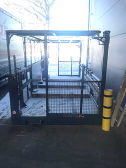 Vierwegestapler 2016 HUBTEX Kommissionierplattform (1)