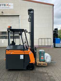 Vierwegestapler 2023 HUBTEX FluX 30 (Serie 2410) (2)