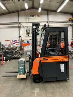 Vierwegestapler 2024  HUBTEX FluX 30 (Serie 2410) (2)