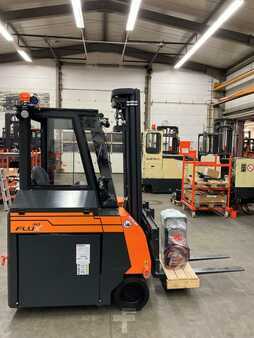 Vierwegestapler 2024 HUBTEX FluX 30 (Serie 2410) (3)