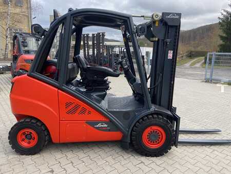 Gas truck 2018  Linde H30T-02 (1) 
