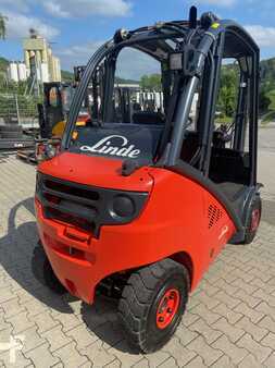 Gas truck 2018  Linde H25T (2)
