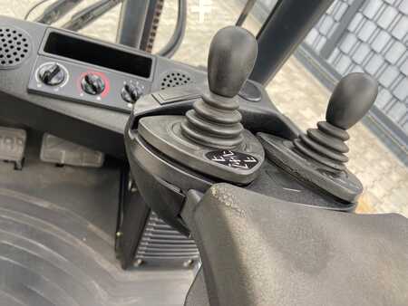 LPG Forklifts 2006  Linde H 35T (3)