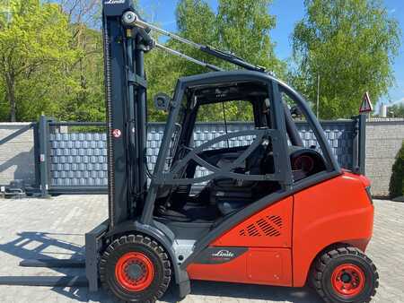 LPG Forklifts 2018  Linde H 30T-02 (1)