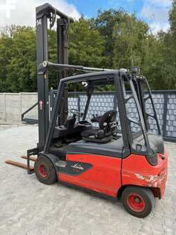 Eléctrico - 4 rodas 2014  Linde E 30 L - 387 - 01 (7)