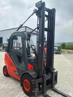 Treibgasstapler 2018  Linde H 30T-02 (7)