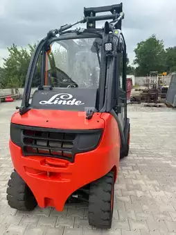 Treibgasstapler 2018  Linde H 30T-02 (8)