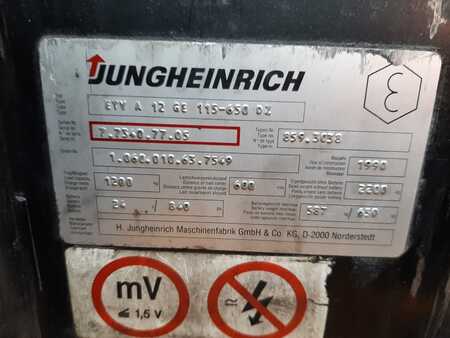 Työntömastotrukki 1990  Jungheinrich ETV A12  (10) 