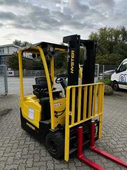 Elektro tříkolové VZV 2018  Hyster A1.3XNT (6)