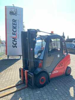 Gas truck 2011  Linde H 30T-01 (1) 
