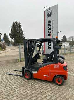 Propane Forklifts 2013  Linde H 20T-01 (5) 