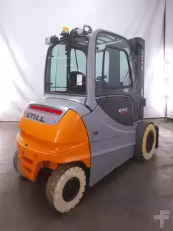 Eléctrico - 4 rodas 2016  Still RX60-50/BATT.NEU (2)