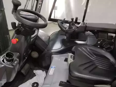 Eléctrico - 4 rodas 2016  Still RX60-50/BATT.NEU (3)