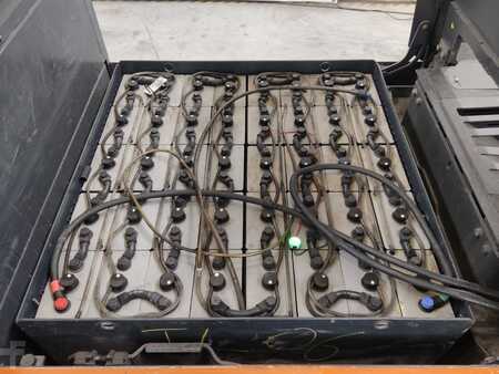 Tahač 2015  Linde P250 (4)