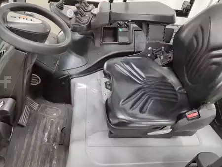 Elektromos 4 kerekű 2018  Still RX60-35/600 (3)