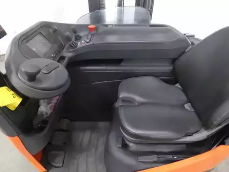 Reach Trucks 2018  Linde R16HD (3)