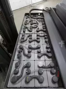 Carrelli retrattili 2017  Linde R16HD-01 (4)