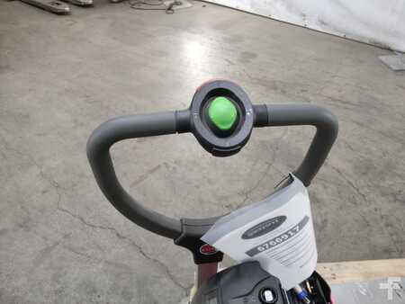 Electric Pallet Trucks 2022  Linde CITIONE (3)