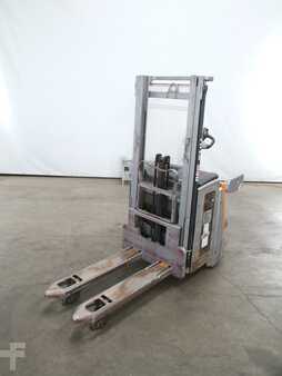 Stacker pedestre 2018  Still EXV-SF14D (1)