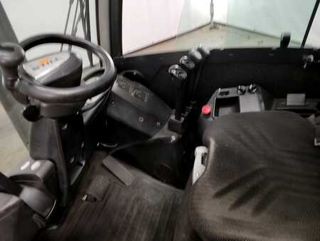 Diesel Forklifts 2014  Still RX70-25 (3) 