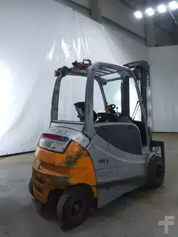 Elektromos 4 kerekű 2018  Still RX60-35 (2)