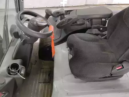 Elektromos 4 kerekű 2018  Still RX60-35 (3)