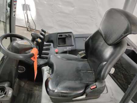 Carrelli elettrici 4 ruote 2018  Still RX60-30 (3)