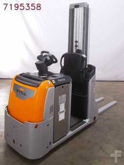 Tractor de arrastre 2022  Still LTX-FF10/BATT.NEU (2)