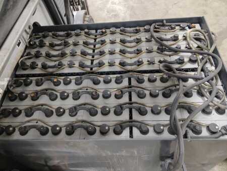 Carrelli elettrici 4 ruote 2008  Still RX60-30 (4)