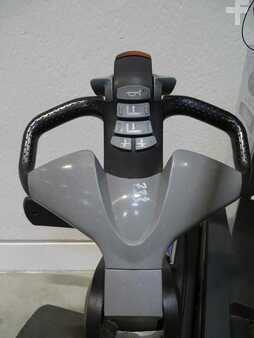 Stacker pedestre 2021  Still EXV-SF14I (3)