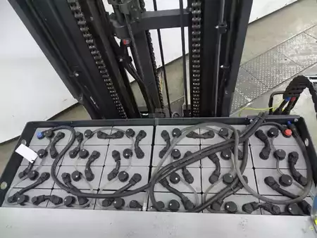 Carretilla retráctil 2018  Still FM-X17/EX (4)