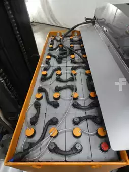 Reach Truck 2018  Still FM-X17 (4)