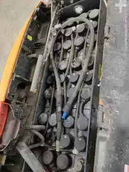 Porta-paletes elétrico 2019  Still EXU18 (4)