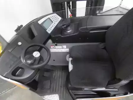 Chariots à mât rétractable 2019  Still FM-X17 (3)