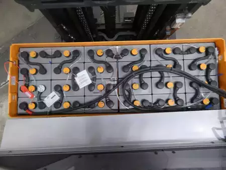 Chariots à mât rétractable 2019  Still FM-X17 (4)
