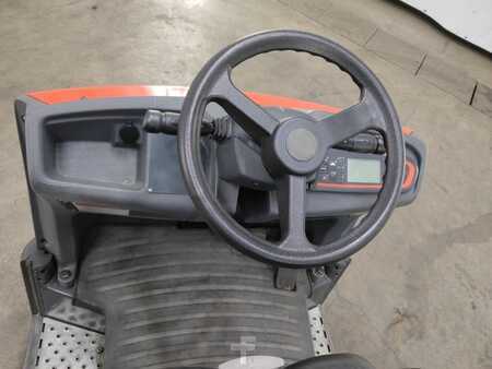 Tahač 2019  Linde P60 (3)