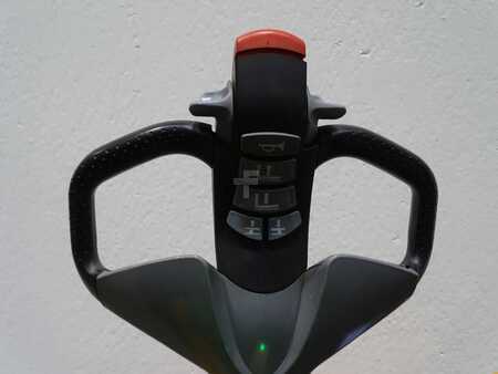 Hochhubwagen 2020  Still EXV20I (3)