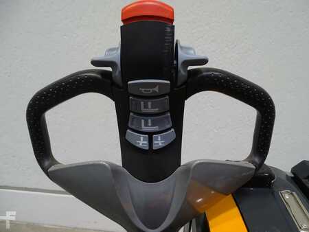 Apilador eléctrico 2017  Still EXU-H18 (3)