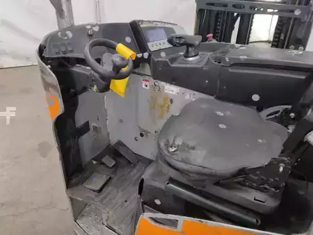 Carretilla retráctil 2015  Still FM-X17 (3)