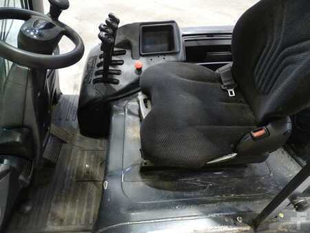 Carrelli elettrici 4 ruote 2010  Still RX60-25 (3)