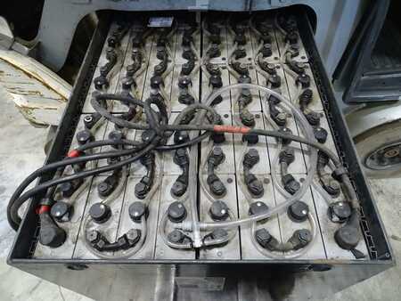 Carrelli elettrici 4 ruote 2010  Still RX60-25 (4)
