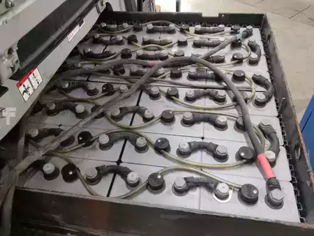 Chariots électriques à 4 roues 2018  Still RX60-35 (4)