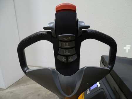Hochhubwagen 2018  Still EXV20I (3)