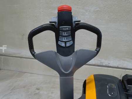 Apilador eléctrico 2017  Still EXU-H18 (3)